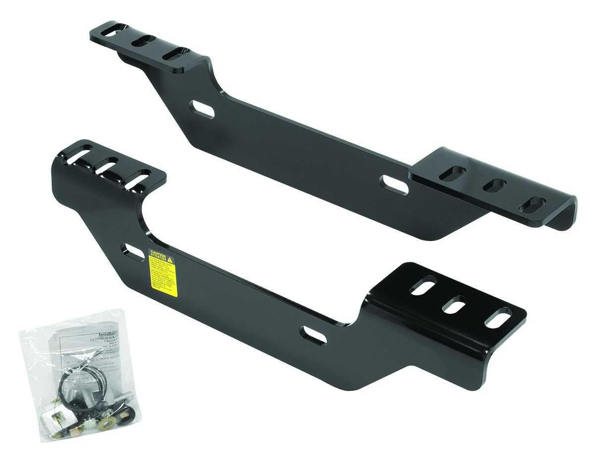 Reese, 50066 Reese Fifth Wheel Trailer Hitch Mount Kit 2 Brackets